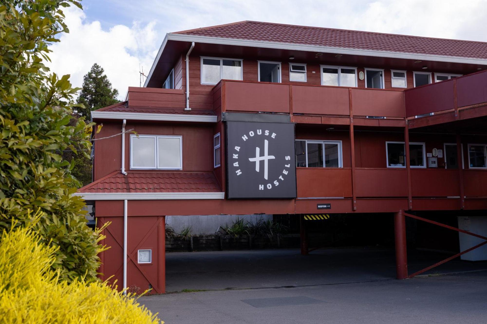 Haka House Taupo Hostel Exterior foto